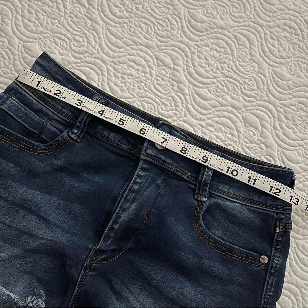 REWASH High Rise Comfort Stretch Distressed Denim Shorts Size 3 - Picture 8 of 16